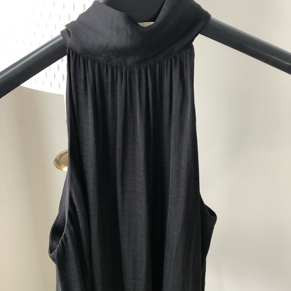 Little black dress - Picture 4 of 5